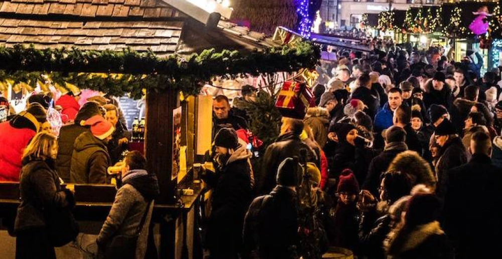 An image of a Christmas market